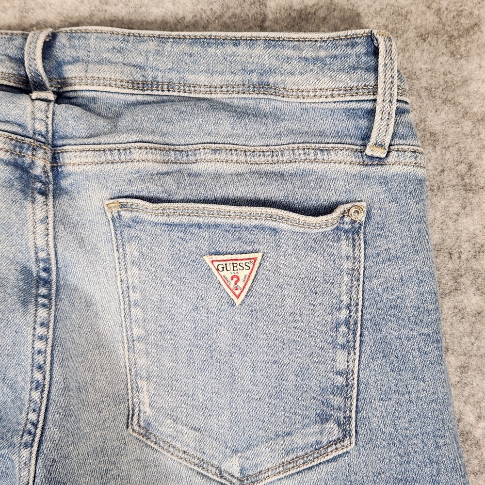 Guess Jean's Women's 30x32 Blue Stretch Low Rise Distressed Size 28 Boho Western